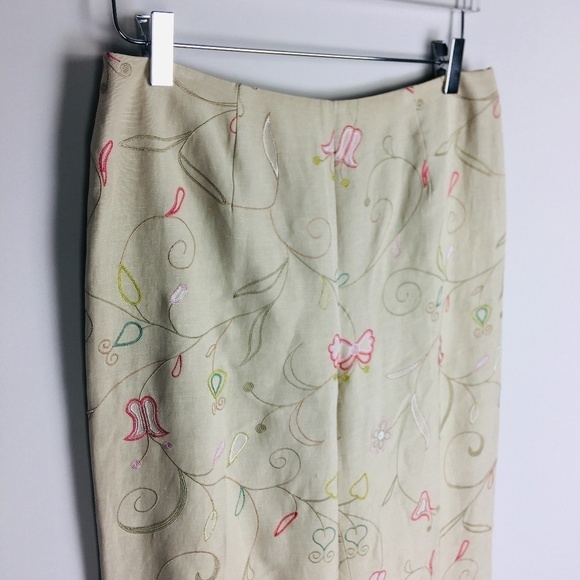 Linen Silk Blend Floral Embroidered Pants 10 - Picture 5 of 12